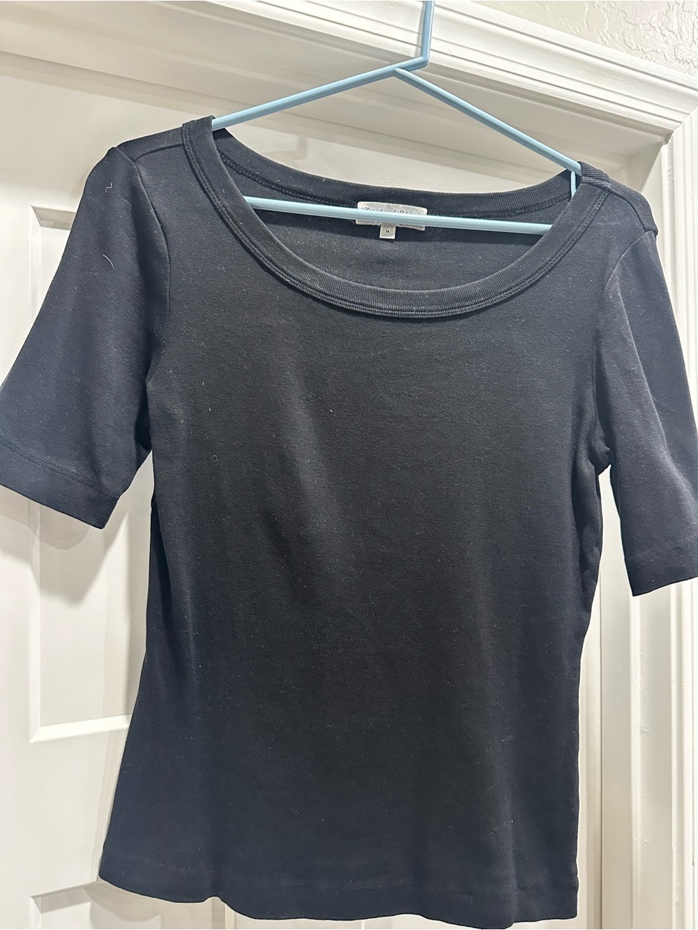 Michael Stars Black Scoop Neck Short Sleeve Tee